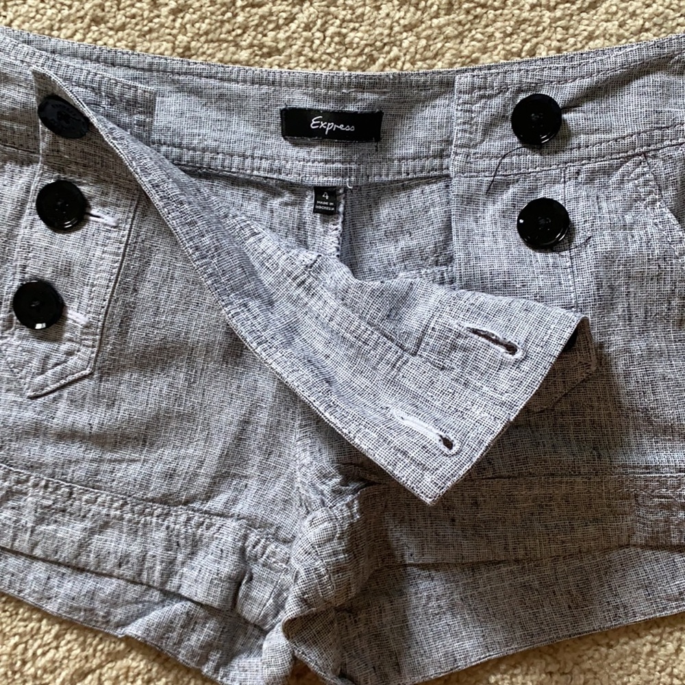 EXPRESS SHORTS - Picture 3 of 4